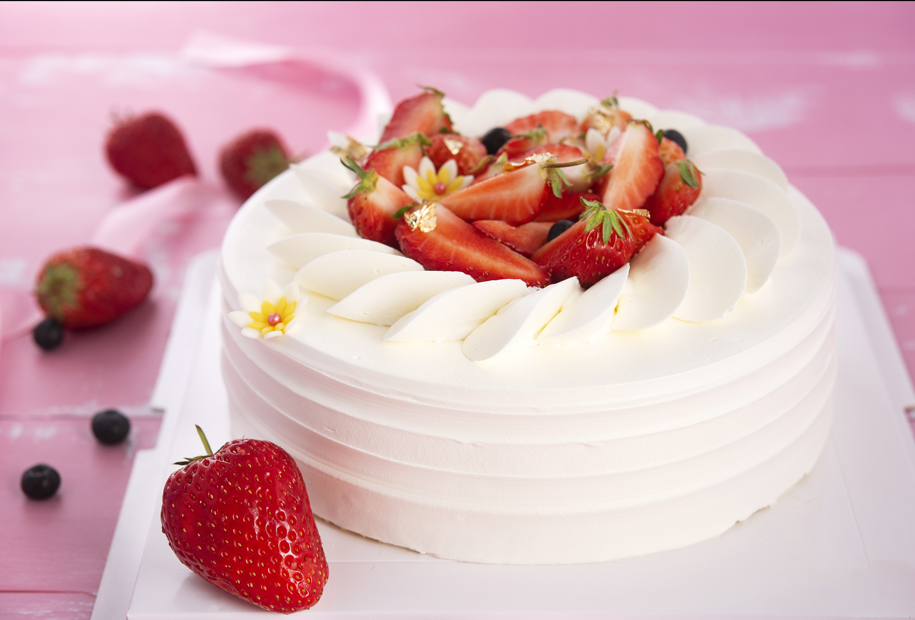 我国在用算力中心机架总规模达1085万标准机架